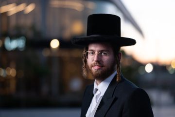 תמונות לשידוכים בבני ברק: איך להצטלם נכון לכרטיסייה עם צלם שידוכים מקצועי?