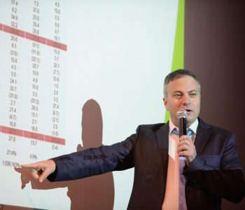 צילום כנסים לחברות - במהלך הרצאה של חברת טופ אלפא ברמת אפעל