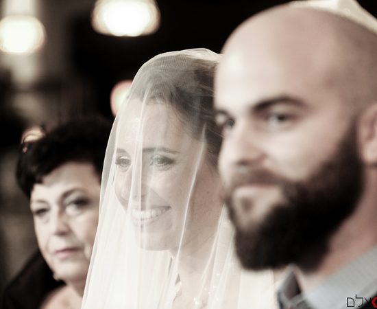 צלם דתי לחתונה - אושר עד של החתן והכלה תחת החופה