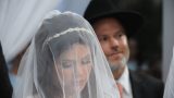 רגעים מרגשים בחופה של הכלה ואביה