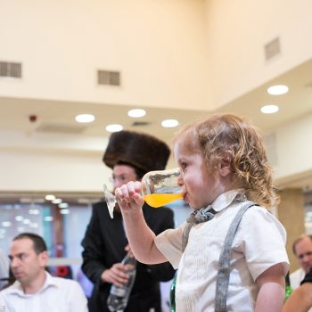 צלמים לציבור הדתי חרדי בהפרדה